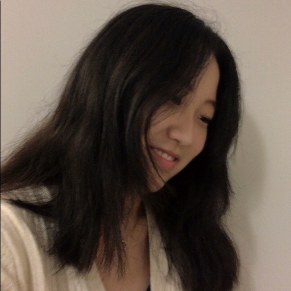 Meet your Posher, Serena - Picture 3 of 3